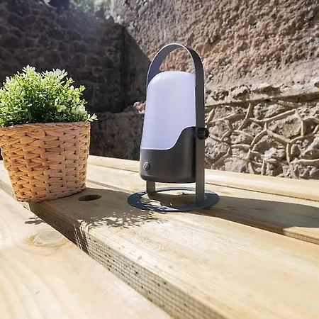 דירה Bright Well-design For 4 With Stone Terrace